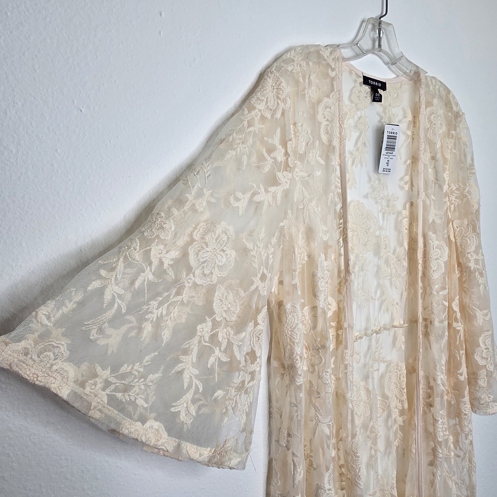 Torrid Cream Floral Lace Chiffon Duster Kimono NWT - Picture 6 of 8